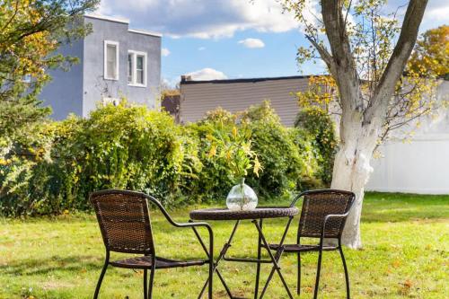 4BR Home Minutes to NYC Time Square in 提內克