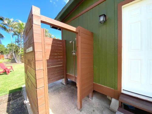 North Shore Studio in Mokuleia