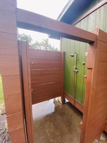 North Shore Studio in Mokuleia