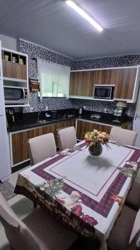 Casa completa a 15 cuadras de la playa – khách sạn tại Sertaozinho