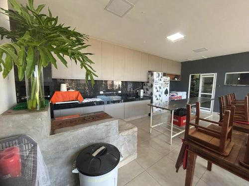 Refúgio Privativo com Piscina Aquecida, Jacuzzi e Área Gourmet na Cidade (Refugio Privativo com Piscina Aquecida, Jacuzzi e Area Gourmet na Cidade) in 弗朗卡