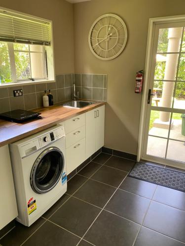The Ground Floor Guest Suite in Mosgiel