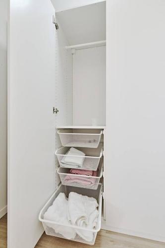New Luxury Apartment Alicante Port Sea View Pool - image 4