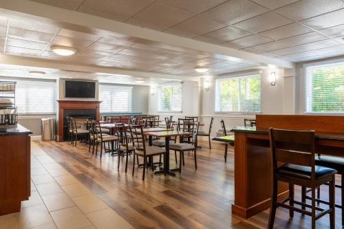 Best Western Plus The Inn at Sharon/Foxboro - image 7