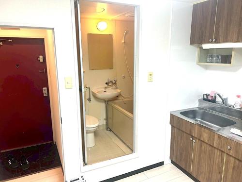 room detail thumbnail 2