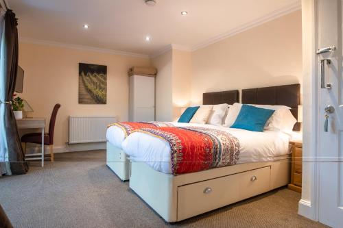 Rooms at the Winery - image 7