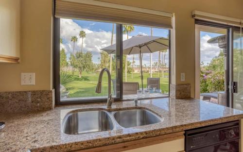 VB925 - Fourth Tee in Palm Desert, USA
