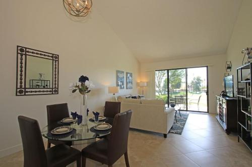 Vs862 - Bloom Valley - Meredith Lodging - Palm Desert, CA