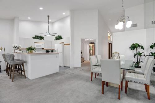 WX946 - Woodhaven Getaway in Palm Desert, USA