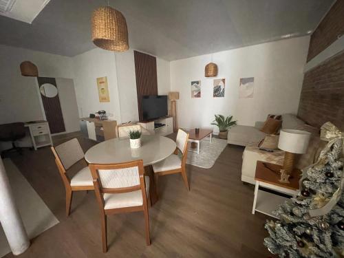 Hermosa casa de un dormitorio a seis cuadras de la playa