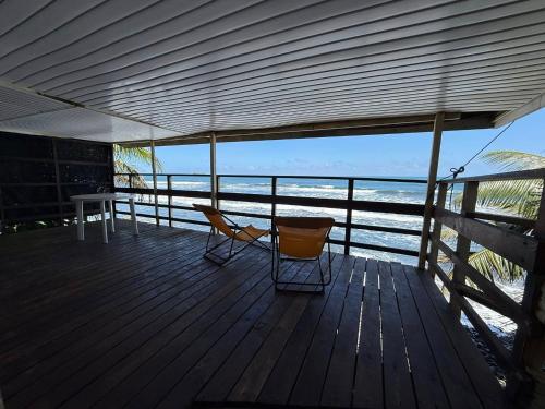 منظر, Ave Surfing House in مهينا