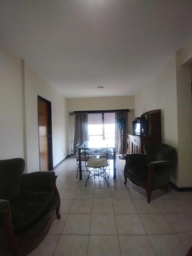 Departamento de 2 ambientes en la perla para 4 personas