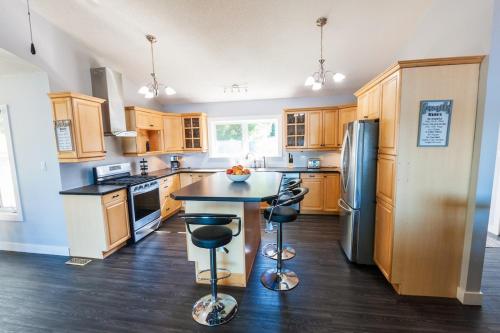 Amazing Lakefront cottage on Paradise Lake in Haliburton (ON)