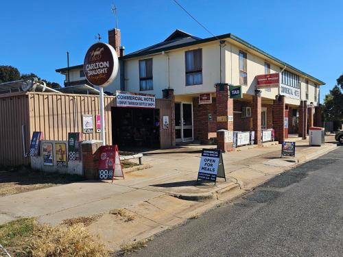 Commercial Hotel in Wycheproof
