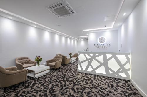 Signature London - image 9