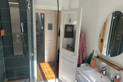 Cosy T3 near Gambetta - image 2