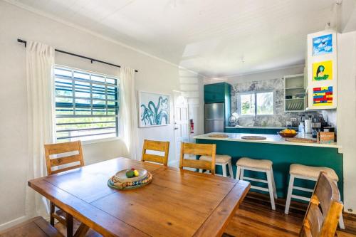 Emmanuel's Country Villa with private yard in Saint Patrick