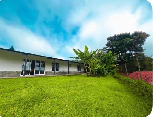 Casa grande in Santa Cruz Verapaz