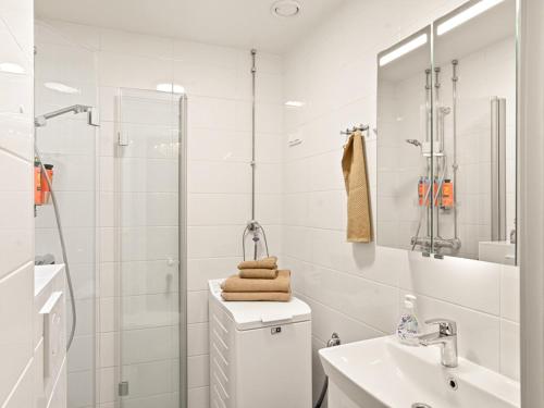 Enchanting 1BR w/ King Bed in Unbeatable Location, Helsinki (foto 9)