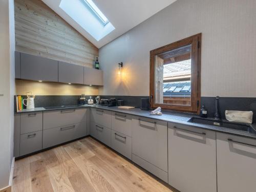 Appartement neuf au pied des pistes pour 9 personnes - FR-1-570-70 in Le Bettaix