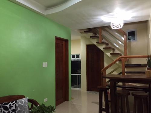 EA Apartelle - Metro Vigan