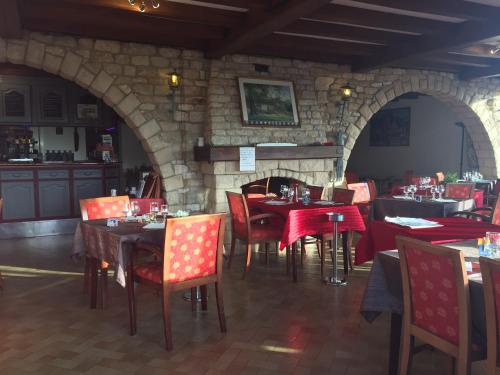 La Table Des Bons Peres in Bizlē