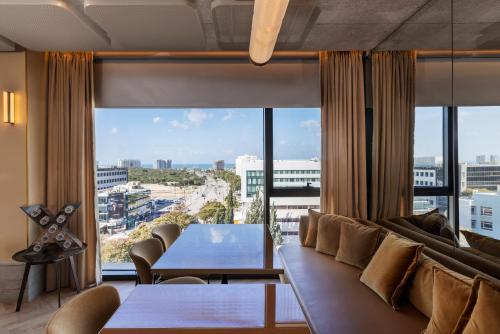 普布立卡埃罗特酒店-傲途格精选 (Publica Isrotel, Autograph Collection) in 荷兹利亚