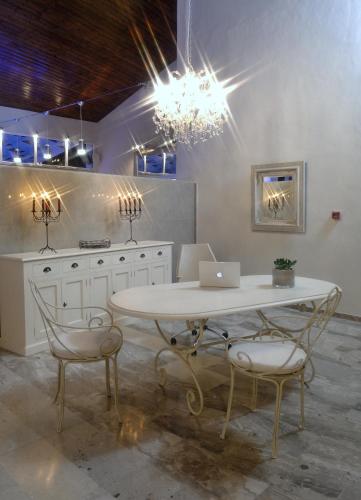  Paradise Island Villas in Limenas Chersonisou