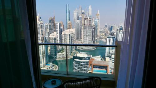 Cinematic View Studio - Emaar Residences, Dubai