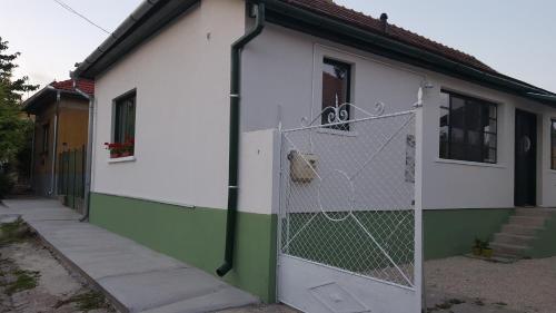 Zrínyi 11 Apartments