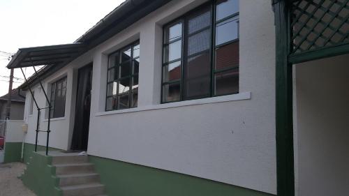 Zrínyi 11 Apartments