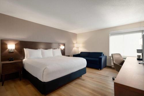 1 queen bed