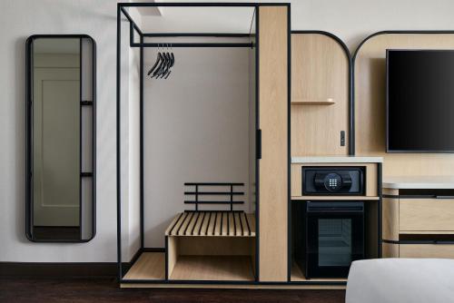 2 Queen Beds Regency Club Access