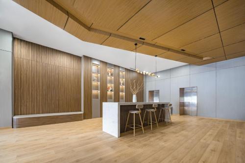 TOOYO Hotel Xi'an - Bell Drum Tower Hui Min Street in 시안 / 서안