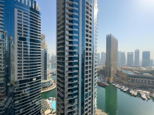 Werova- Waterfront 1-Bedroom Apartment Furnished - image 5