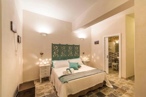 La Luna In Cortile – Lecce, OK