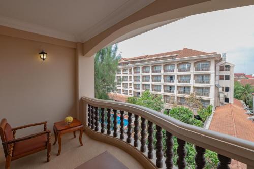 room detail thumbnail 1