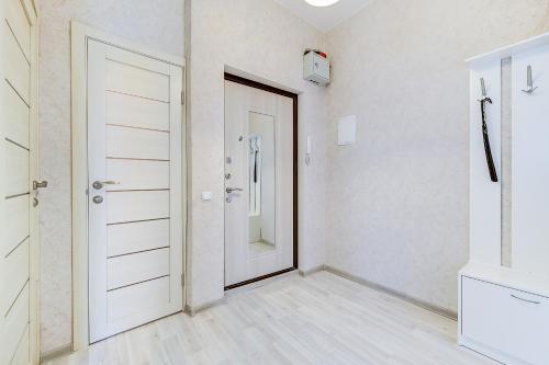 Apartment near Hermitage Петроградская - image 8