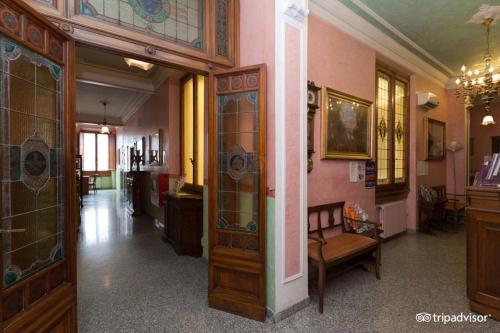 Lobby, Hotel Desiree in Florence