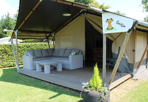 Minicamping De Lindenhoeve - Safaritent Geitje