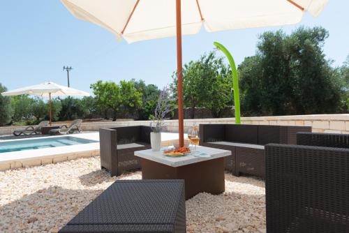 Dimora San Galaro "exclusive house and pool" in Montalbano