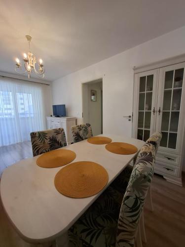 Cozy Private Suites - Coresi Center - image 5