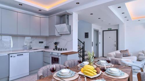 Kalkan 3 bedroom seaview villa with private pool hot tub - image 5
