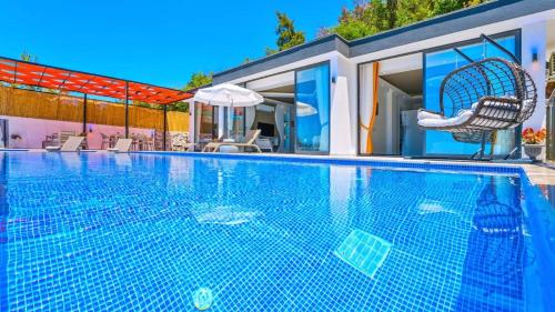 Üzümlü 2 bedroom secluded villa with private pool hot tub – khách sạn tại Uzumlu