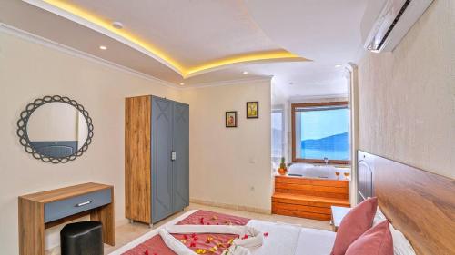 Kalkan 3 bedroom Luxury villa with private pool hot tub - image 2