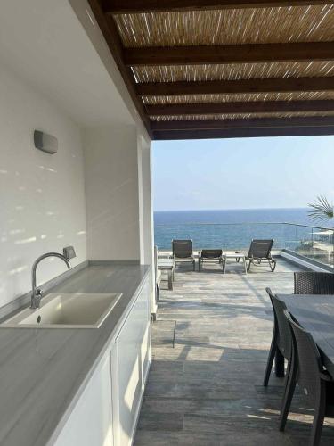 Seafront 3 bedroom penthouse in North Cyprus in Akanthou