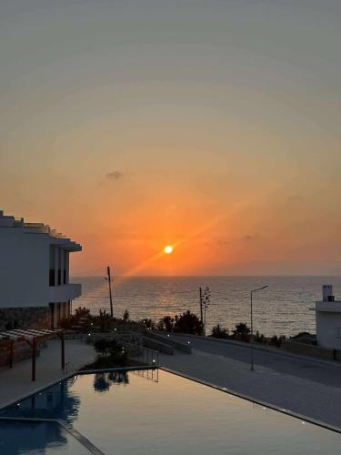 Seafront 3 bedroom penthouse in North Cyprus in Akanthou