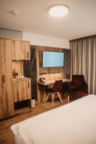 Hotel Neubergerhof - image 3