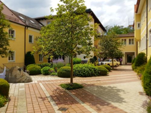 Dārzs, Seminar- und Schulungszentrum Kloster Furth in Furth bei Landshut