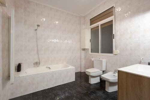 Amplio Apartamento en Casco Viejo - Corazón de Bilbao, Bilbao (fotografie 8)